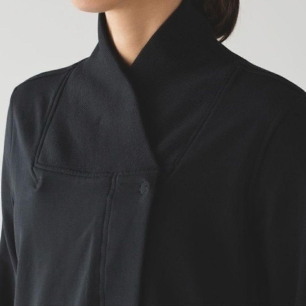 Lululemon Black Belle Wrap Cardigan Sweatshirt - Picture 4 of 16